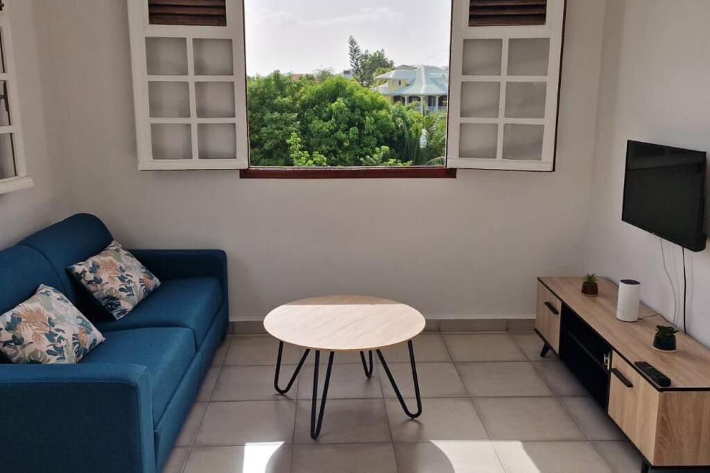Joli T2 En Bas De Villa Vue Jardin Et Mer Vieux-Habitants Kültér fotó